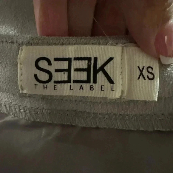Seek The Label Gray Faux Suede Embroidered A-Line Mini Skirt Size S XS - Picture 7 of 10